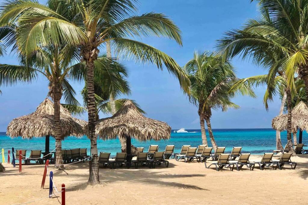 Get Breeze @Cadaquescaribe Bayahibe Apartment Bagian luar foto